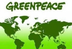 Гринпис считает, что одежда загрязняет водоемы