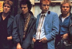 Фильм-биография о известном рок певце группы Sex Pistols