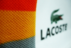 Компания «Lacoste» подарила второе название трикотажной ткани «пике»